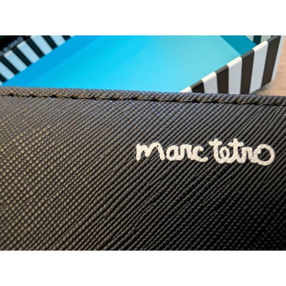 MARC TETRO Large Black Wallet Faux Leather ALL DOGS NEW NWT and box - Picture 4 of 5